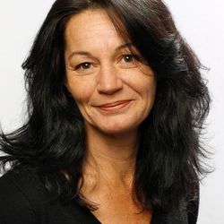 Logo de l'agence Jennifer Favreau Iad France